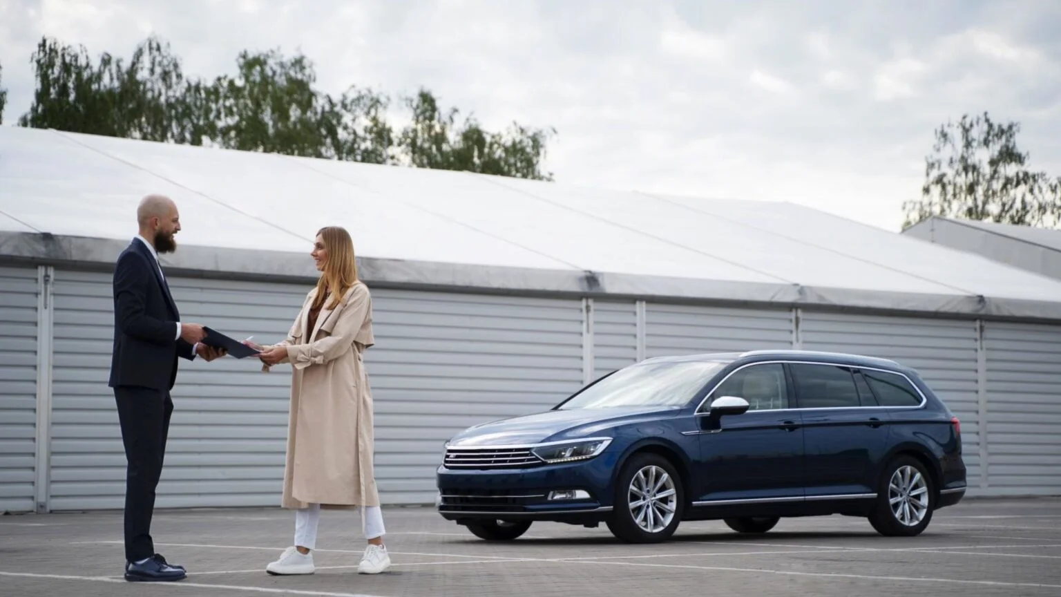 Dealerships Are Using This Photo Trick to Sell Cars Faster
